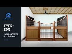 Papan Triplek Luar Ruangan Kandang Kuda Eropa Panel Pagar Kandang Stabil Dengan Atap