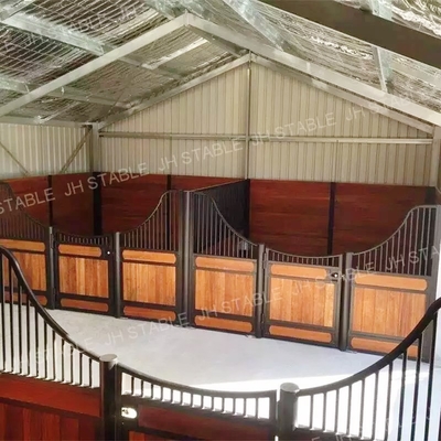 Internal Equine European Horse Stall Fronts Logam Baja Galvanis