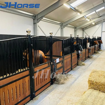 Daya Tahan Tinggi Galvanized Equine Steel Horse Stable Equipment 10feet