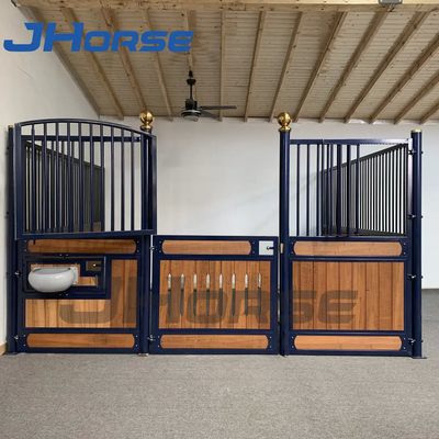 Ukuran Opsional 12 Kaki Metal Horse Stalls Putar Pengumpan Pipa Galvanis Mewah