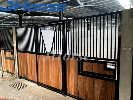 Bambu Infill 32mm Horse Stall Panels Dengan Swivel Feeder Sliding Door
