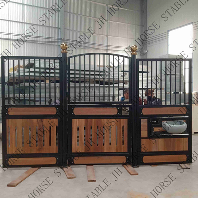 Equine European Stall Fronts Kotak Kuda Eksotis Yang Elegan Panel Stabil
