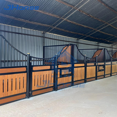 Modular Custom Stalls Kuda Baja Q235 Q235B Dan Bahan Kayu Weatherproof