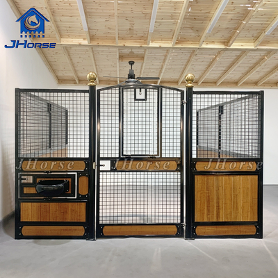 Luxury Customized Steel Frame Bamboo Boarding Horse Stall Panel Stall Box