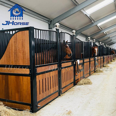 Pintu geser yang serbaguna kuda stable stall untuk berbagai jenis dan ukuran