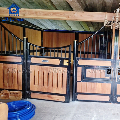14ft 3,0m Bamboo Horse Stable Customized Door Size Untuk Aman dan Nyaman Horsekeeping