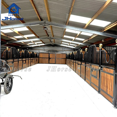 Heavy Duty Powder Coated Horse Stable Box Equipment Equestrian Horse Stall dengan jendela feeder